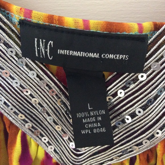 (2) Sz LRG, INC brand tanks. - Picture 2 of 8